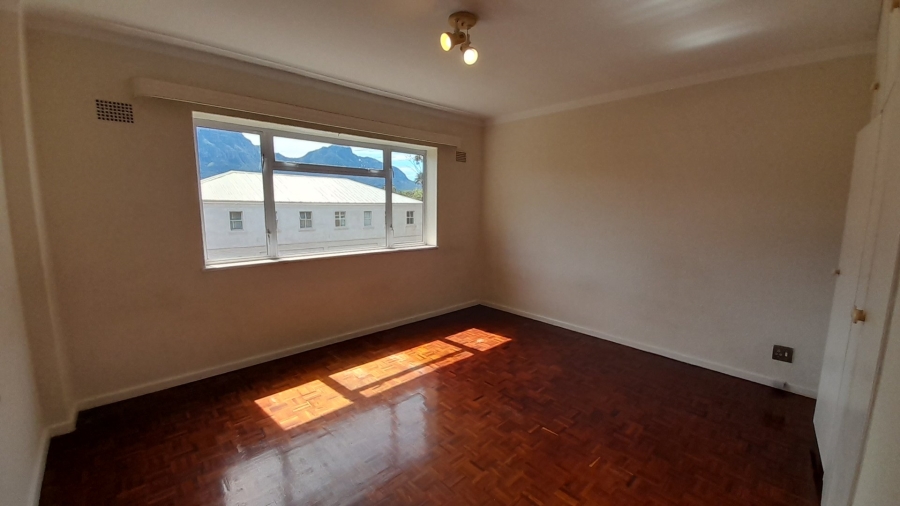 2 Bedroom Property for Sale in Wynberg Upper Western Cape